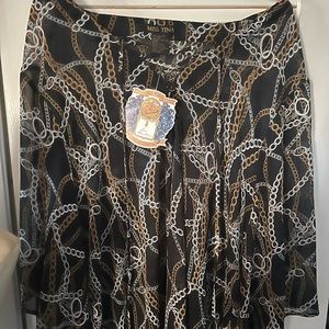 Women’s plus size sheer chain link pattern top